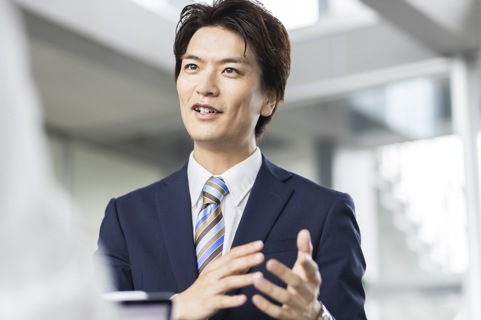 【包装資材・市町村指定製品の営業兼配送】未経験OKのセールス業務／愛知県豊田市／月給27万〜