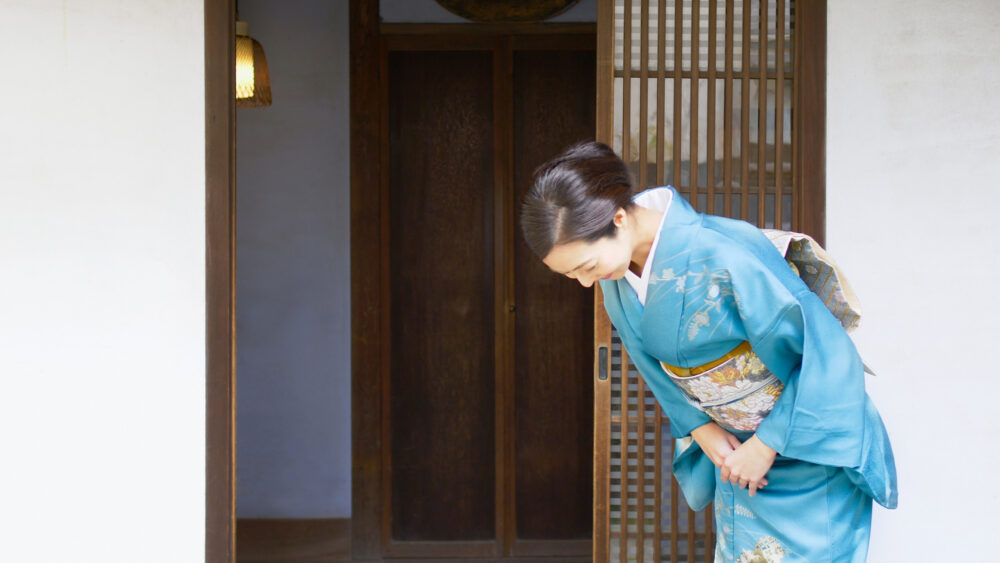 割烹ホール接客／和装でおもてなしを学べるホテル直営料亭