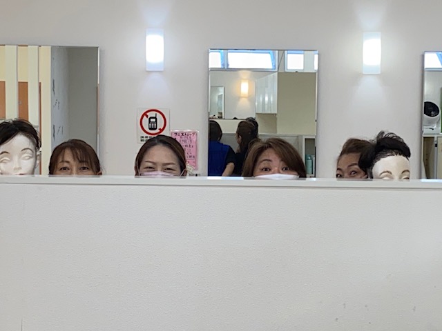 U・M			
