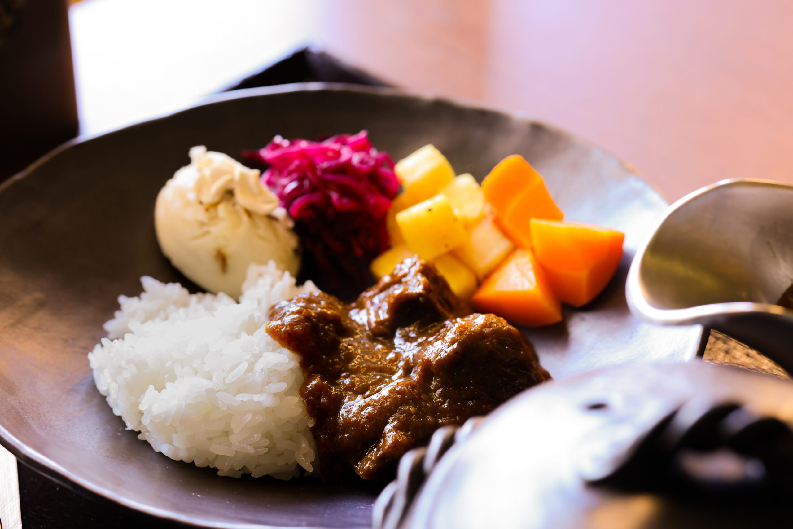 一体感／炊きたて土鍋ごはんと絶品甘辛カレー